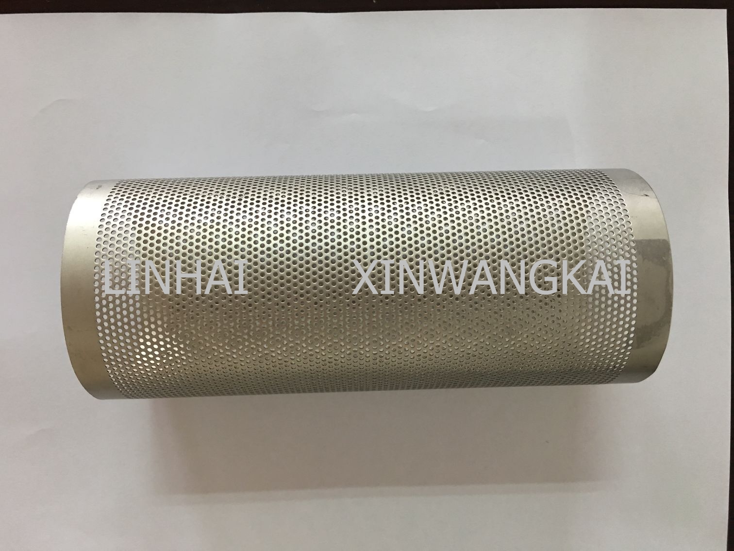 Perforated cylinder